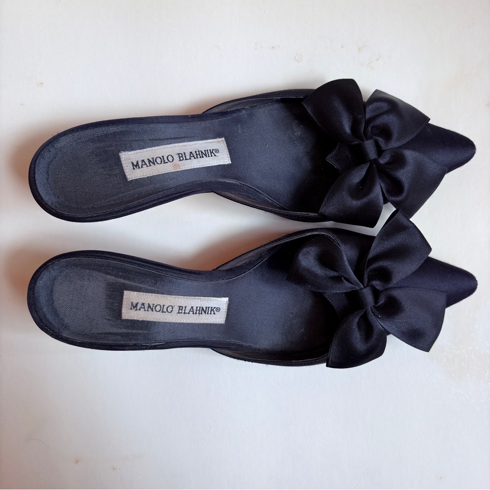 🥀Manolo Blahnik Black Satin Bow Mule Heels 37.5 Kitten Heel Classic🥀